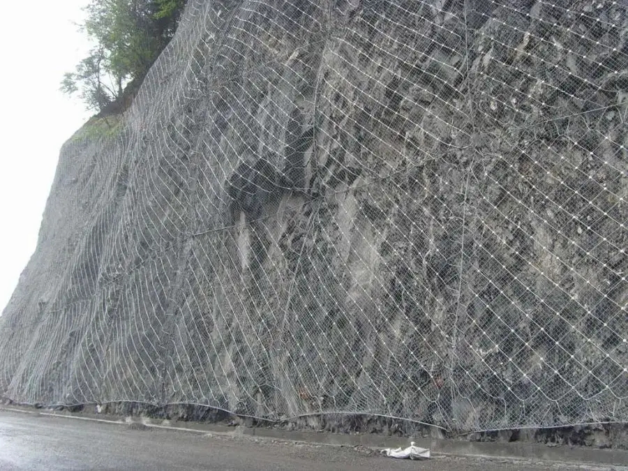 水磨沟山体护坡